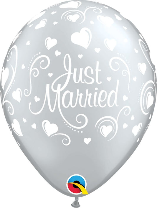 Qualatex Just Married Hearts Silver 11" Latex Balloons 25Pc/Bag
